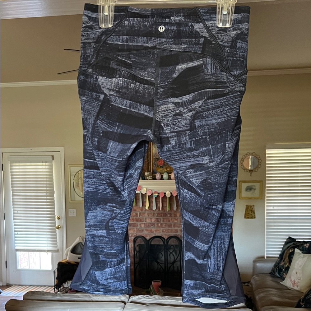 lululemon athletica Black and Gray Patterned Leggings